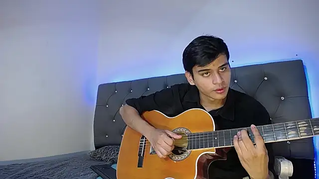 Charlie Cock  online show from 19, 9, 2025