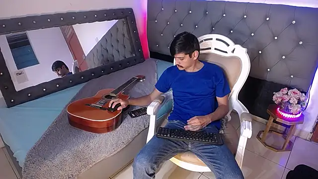 Charlie Cock  online show from 9, 9, 2025