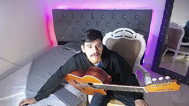 Charlie Cock  online show from 13, 9, 2025