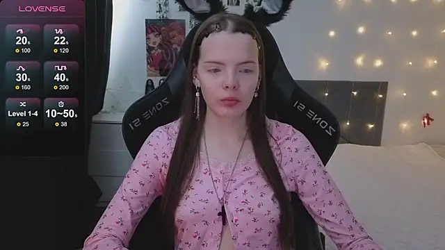 Luna Navy online show from 15, 2, 2026