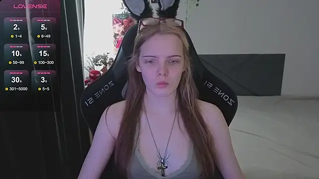 Snapshot of Luna_Navy chatting on 24, 10, 2025 Luna Navy online show from 24, 10, 2025