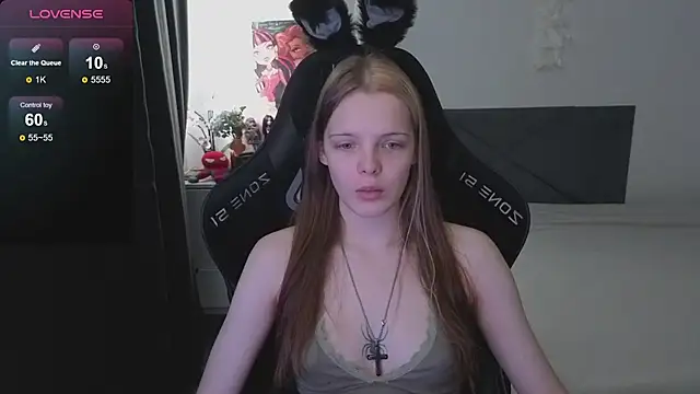 Snapshot of Luna_Navy chatting on 24, 9, 2025 Luna Navy online show from 24, 9, 2025