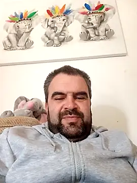 Snapshot of HairypapaK chatting on 22, 4, 2026 HairypapaK online show from 22, 4, 2026