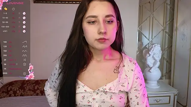 Snapshot of Eva_Maller chatting on 14, 11, 2025 Eva Maller online show from 14, 11, 2025