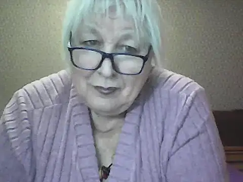 Snapshot of Alexia64231 chatting on 14, 10, 2025 Alexia64231 online show from 14, 10, 2025