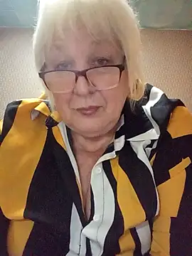 Snapshot of Alexia64231 chatting on 25, 10, 2025 Alexia64231 online show from 25, 10, 2025