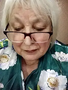 Snapshot of Alexia64231 chatting on 25, 11, 2025 Alexia64231 online show from 25, 11, 2025