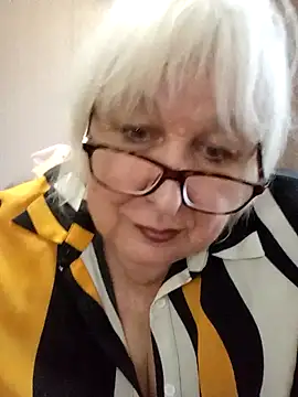 Snapshot of Alexia64231 chatting on 26, 11, 2025 Alexia64231 online show from 26, 11, 2025