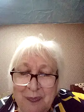 Snapshot of Alexia64231 chatting on 16, 11, 2025 Alexia64231 online show from 16, 11, 2025