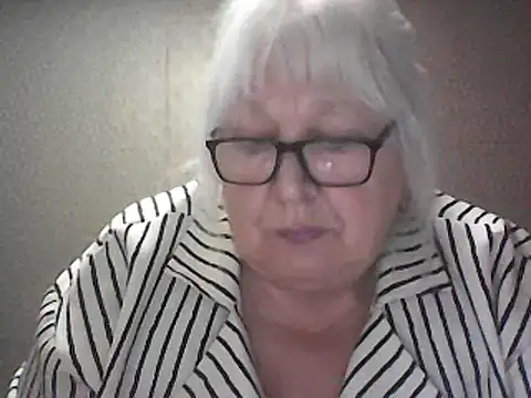 Snapshot of Alexia64231 chatting on 15, 4, 2026 Alexia64231 online show from 15, 4, 2026