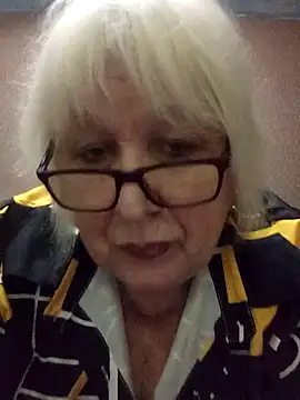 Snapshot of Alexia64231 chatting on 28, 11, 2025 Alexia64231 online show from 28, 11, 2025