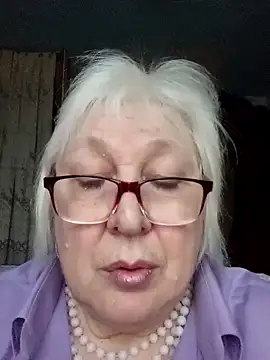 Snapshot of Alexia64231 chatting on 17, 11, 2025 Alexia64231 online show from 17, 11, 2025