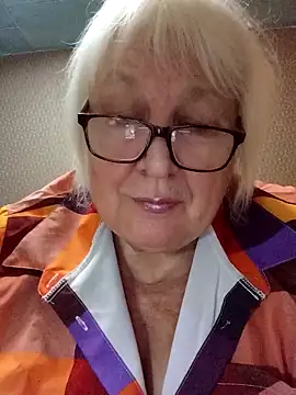 Snapshot of Alexia64231 chatting on 2, 11, 2025 Alexia64231 online show from 2, 11, 2025