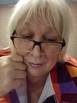 Snapshot of Alexia64231 chatting on 24, 11, 2025 Alexia64231 online show from 24, 11, 2025