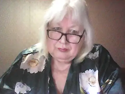 Snapshot of Alexia64231 chatting on 9, 4, 2026 Alexia64231 online show from 9, 4, 2026