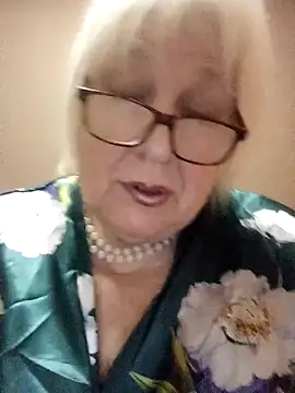 Snapshot of Alexia64231 chatting on 7, 11, 2025 Alexia64231 online show from 7, 11, 2025