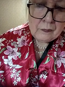 Snapshot of Alexia64231 chatting on 5, 11, 2025 Alexia64231 online show from 5, 11, 2025