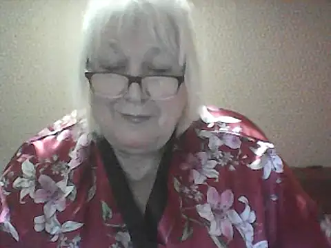 Snapshot of Alexia64231 chatting on 18, 10, 2025 Alexia64231 online show from 18, 10, 2025