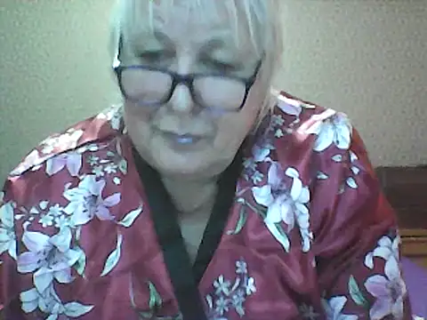Snapshot of Alexia64231 chatting on 11, 10, 2025 Alexia64231 online show from 11, 10, 2025