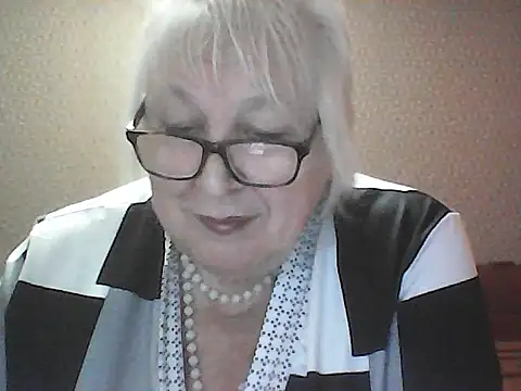 Snapshot of Alexia64231 chatting on 17, 10, 2025 Alexia64231 online show from 17, 10, 2025