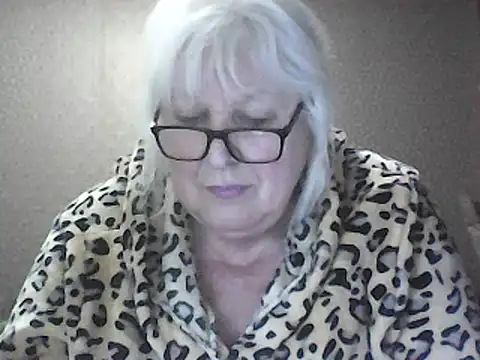 Snapshot of Alexia64231 chatting on 6, 4, 2026 Alexia64231 online show from 6, 4, 2026