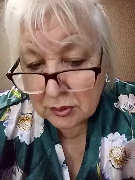 Snapshot of Alexia64231 chatting on 23, 11, 2025 Alexia64231 online show from 23, 11, 2025