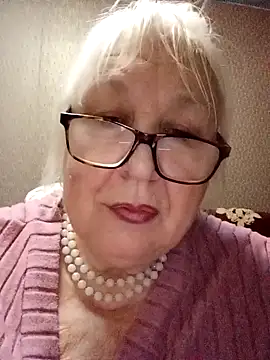 Snapshot of Alexia64231 chatting on 15, 11, 2025 Alexia64231 online show from 15, 11, 2025