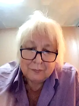 Snapshot of Alexia64231 chatting on 26, 10, 2025 Alexia64231 online show from 26, 10, 2025