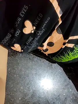 Snapshot of Bhabi-Hot0 chatting on 8, 4, 2026 Bhabi-Hot0 online show from 8, 4, 2026