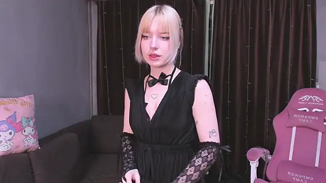 godlikegirlyy online show from 11, 10, 2025