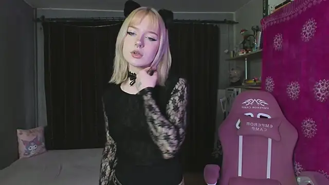 godlikegirlyy online show from 23, 9, 2025