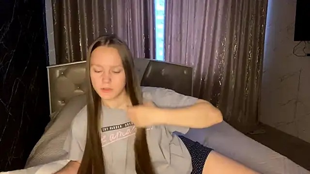 SoSweetGirl online show from 2, 10, 2025