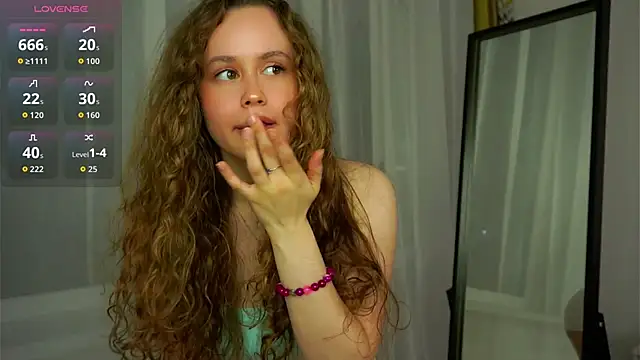 SusannaScholler online show from 2, 10, 2025