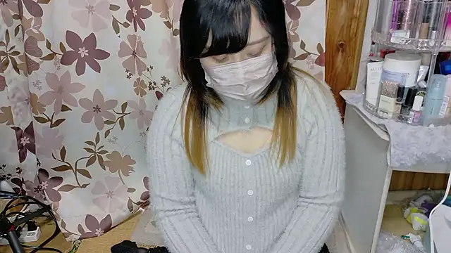 Snapshot of MIKE_chan chatting on 1, 12, 2025 MIKE chan online show from 1, 12, 2025