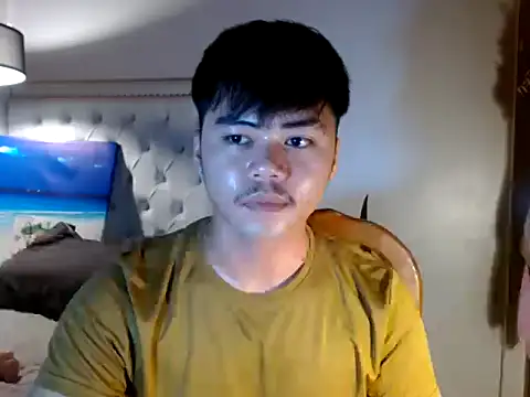 hot emman online show from 4, 4, 2026