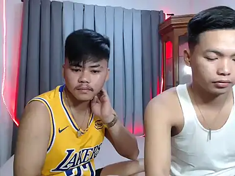 hot emman online show from 13, 11, 2025