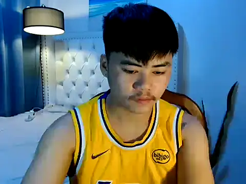 hot emman online show from 25, 3, 2026