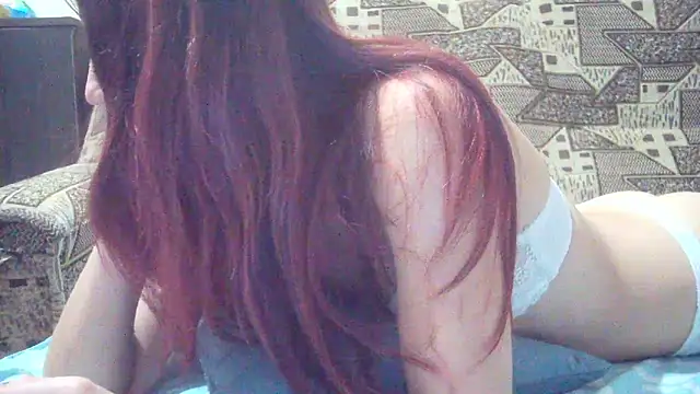 kiss lovely  online show from 28, 11, 2025