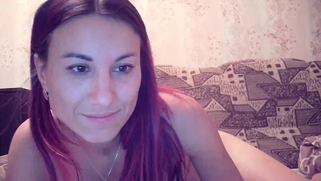 kiss lovely  online show from 16, 9, 2025