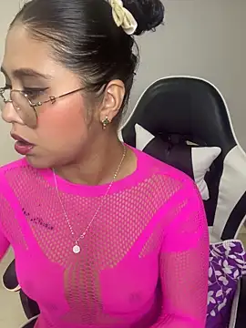 LuluMonroe Eup online show from 7, 1, 2026