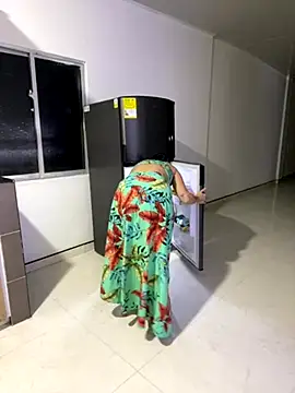 LuluMonroe Eup online show from 11, 9, 2025