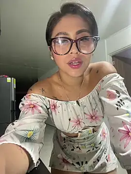 LuluMonroe Eup online show from 21, 3, 2026