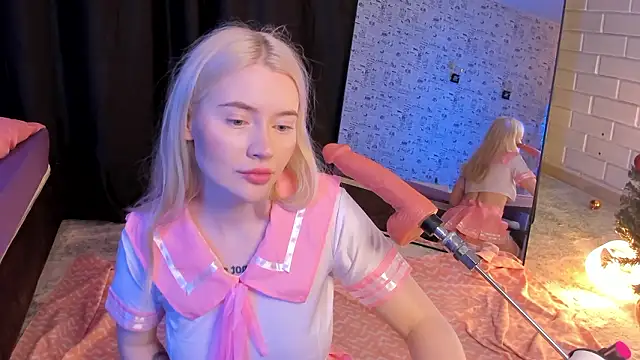 Lillie Berry online show from 4, 2, 2026