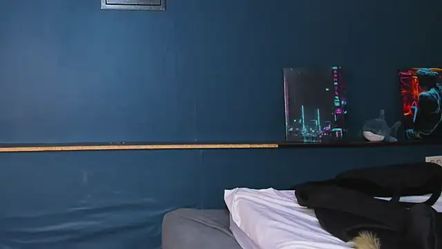 Lillie Berry online show from 5, 4, 2026