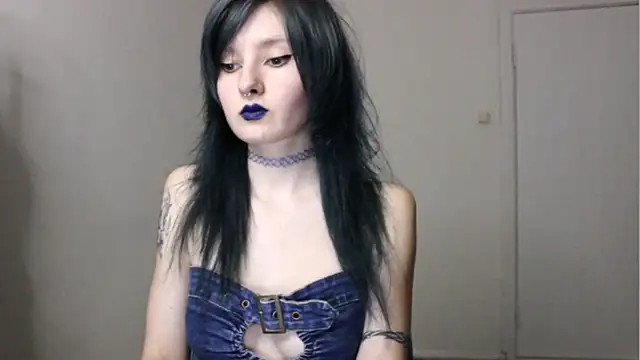 Snapshot of midnightsiren777 chatting on 4, 11, 2025 midnightsiren777 online show from 4, 11, 2025