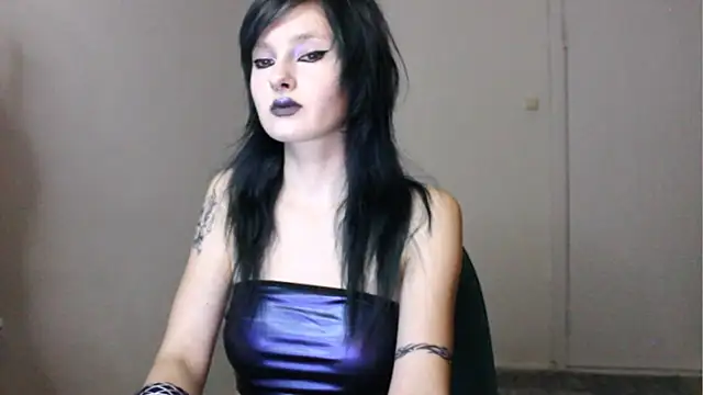 Snapshot of midnightsiren777 chatting on 5, 11, 2025 midnightsiren777 online show from 5, 11, 2025