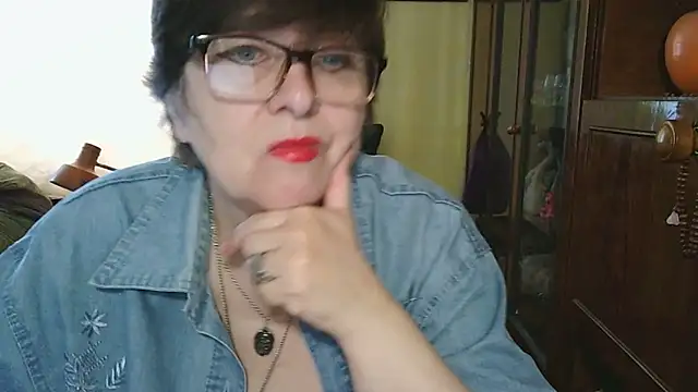VeronicaGold511 online show from 17, 5, 2026
