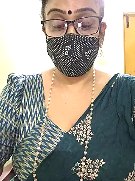 sweet-lotus online show from 9, 11, 2025