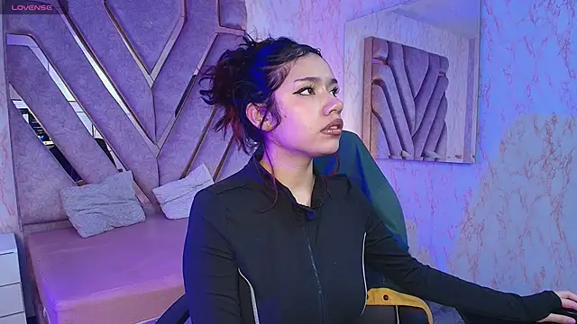 Snapshot of redd_pandaa chatting on 1, 7, 2026 redd pandaa online show from 1, 7, 2026