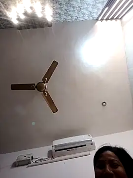 Cute-Janvi20 online show from 24, 4, 2026